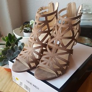 Nine West canyon wedge 9.5 tan